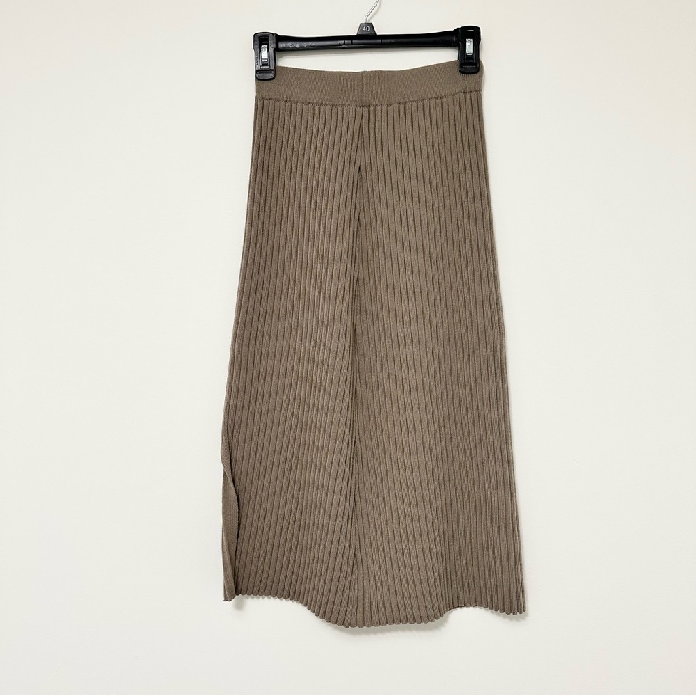 Dazy Women's Small 100% Cotton Chunky Rib Knit Midi Skirt in Tan Beige VGUC